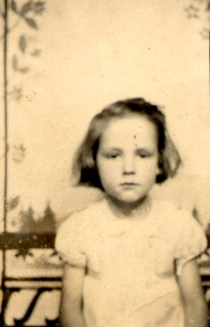 Ruth Muncy Mollett